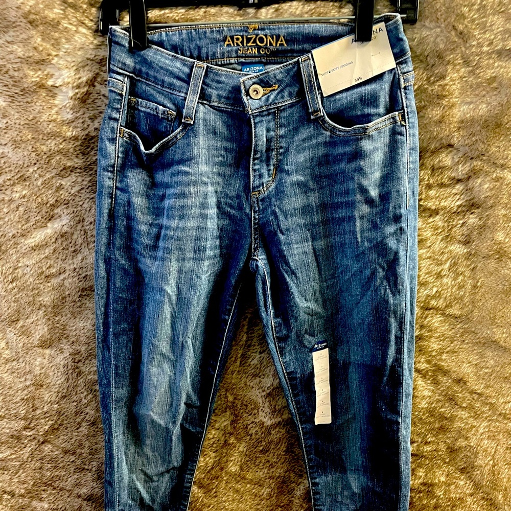 NWT Arizona brand skinny jeans